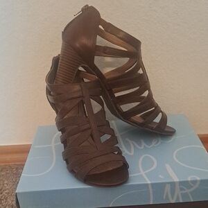 Life Stride Brown Elegant Heels